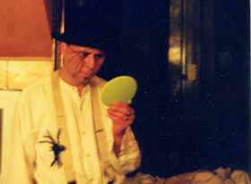 To be or not be? photo Jaggi